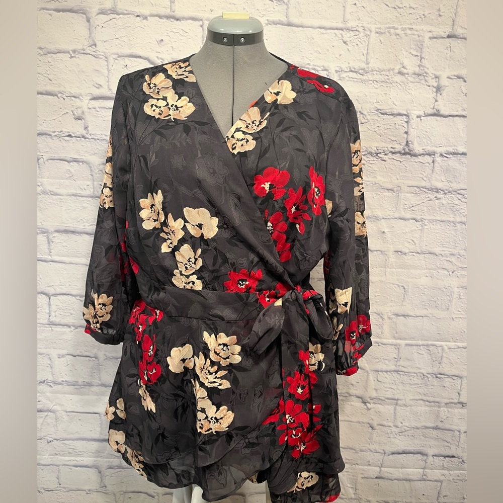 Torrid size 2 long floral wrap tunic
